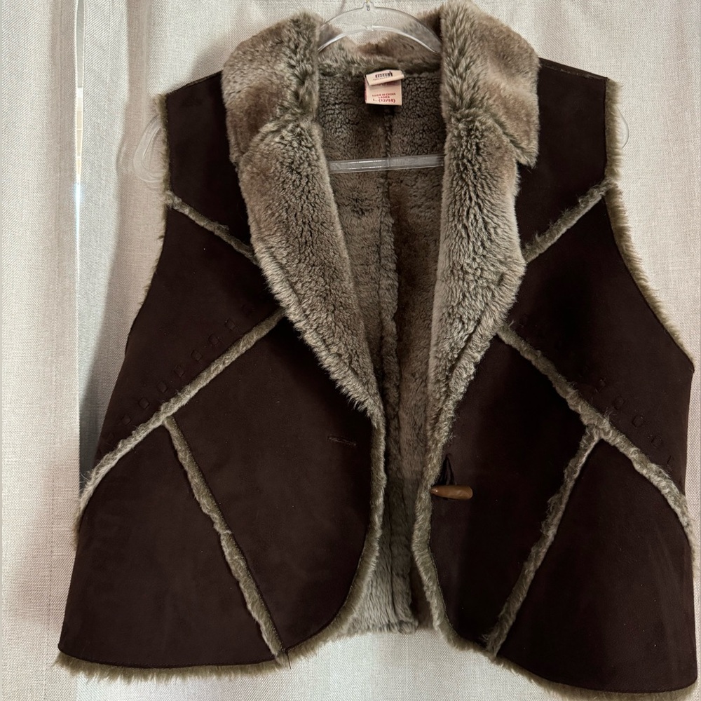 Gil’s Brown Shearling Vest with Fur Trim Size Large (12/14)